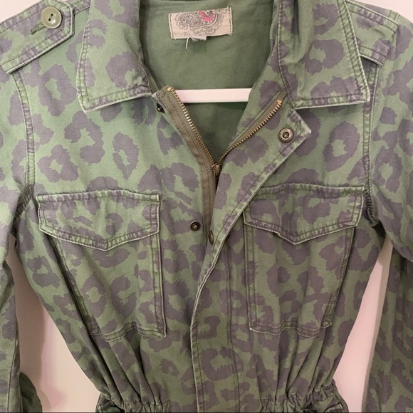 Urban Outfitters Green Leopard Print Military/Utility Style Jacket Size Small - Picture 2 of 10